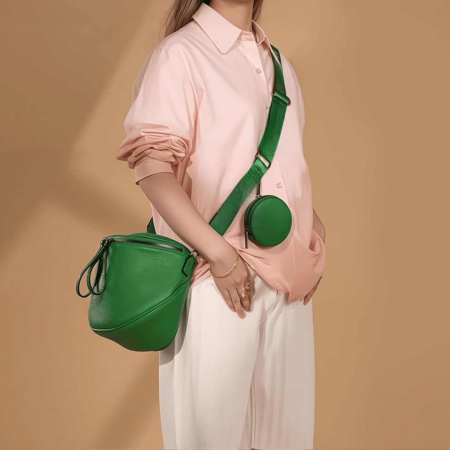 🔥Women's Vintage-Style Saddle Bag with Alligator-Embossed Texture