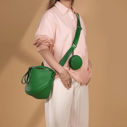 🔥Women's Vintage-Style Saddle Bag with Alligator-Embossed Texture